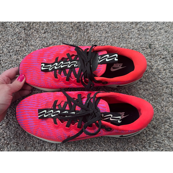 Nike Motiva walking shoe in the Bright Crimson/Fuchsia Dream/Black colorway sz7 - Picture 5 of 7